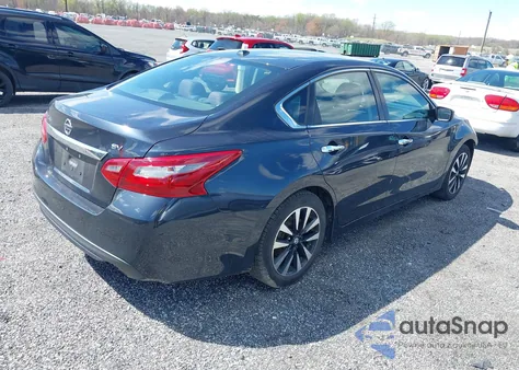 2018 Nissan Altima 2.5 Sv z USA, uszkodzony, nr VIN 1N4AL3AP2JC244120